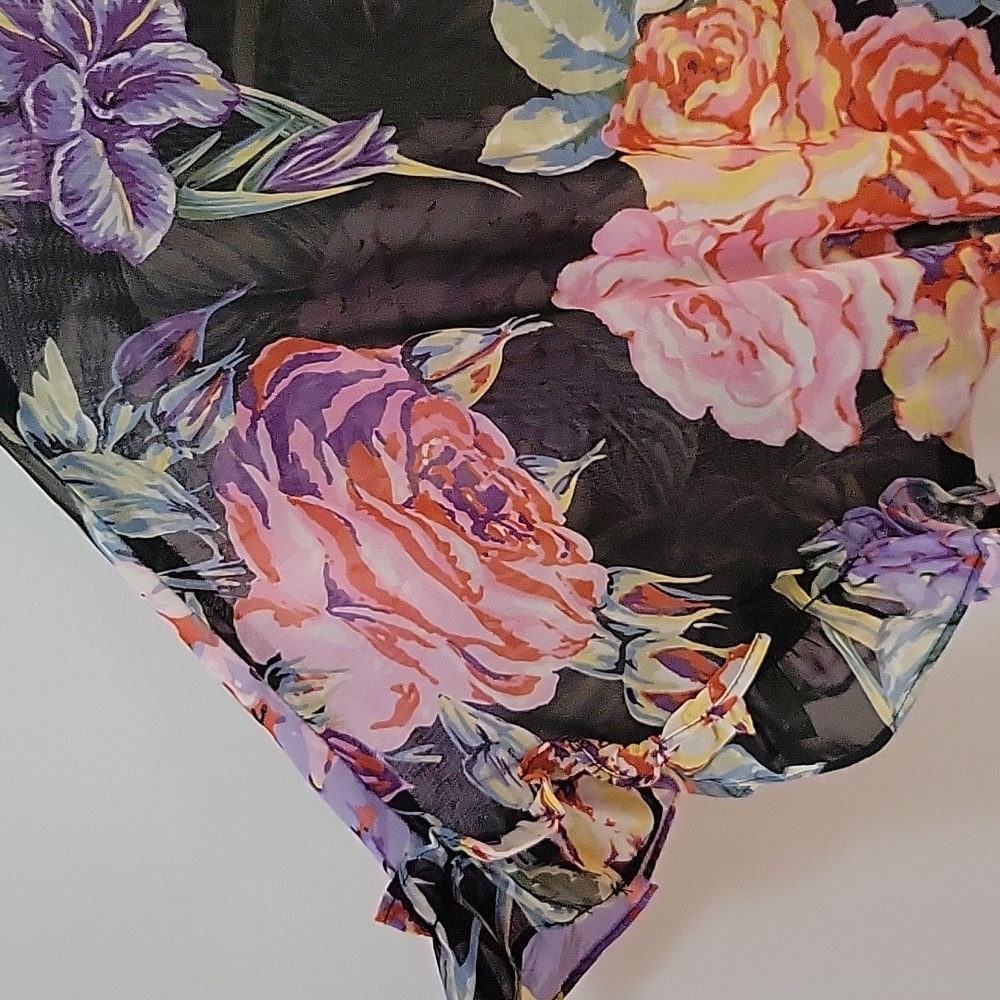 In Bloom Floral Sheer Robe, Size Large - Picture 3 of 9